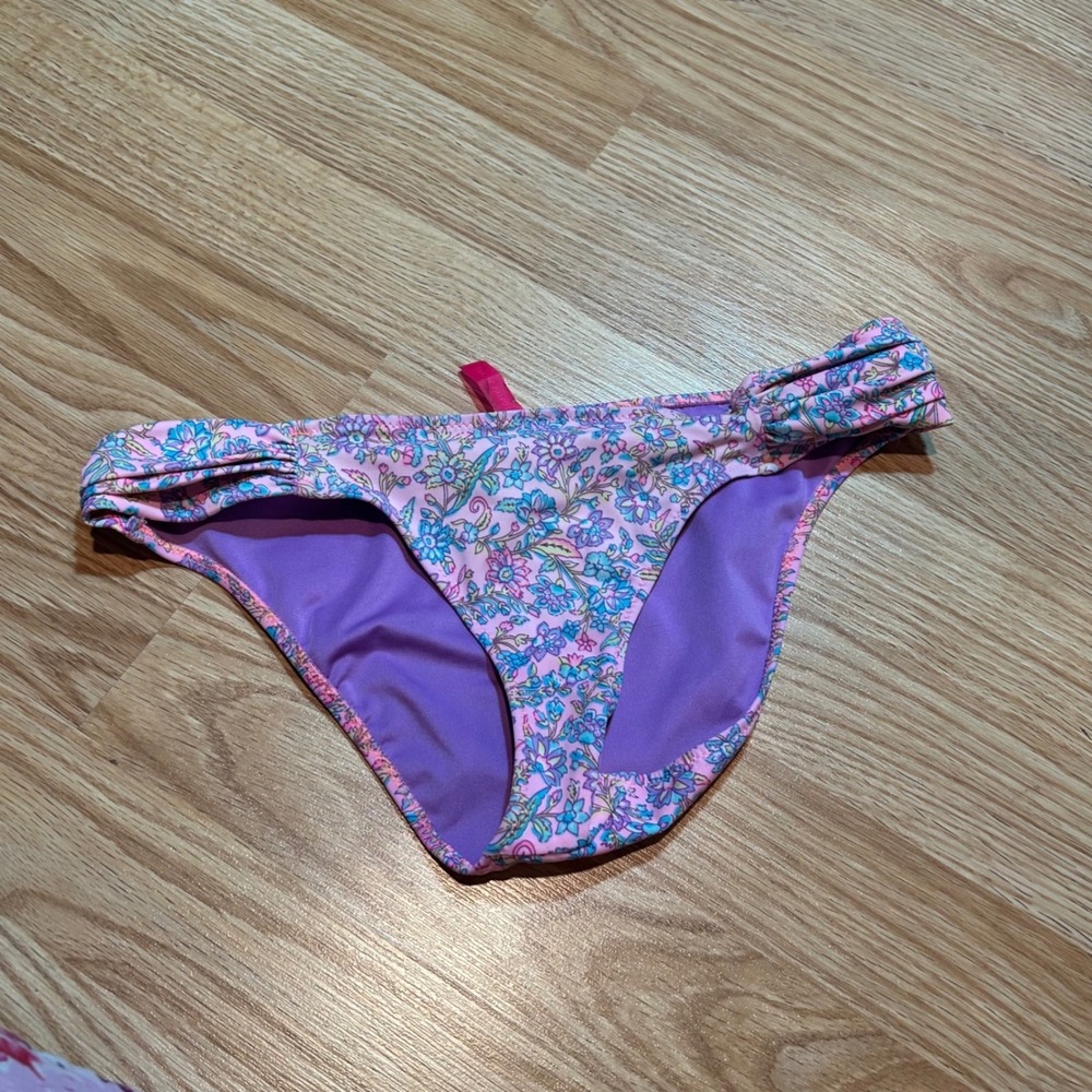 Victorias Secret Pink Purple Floral Ruched Hip Bikini Bottoms Size S